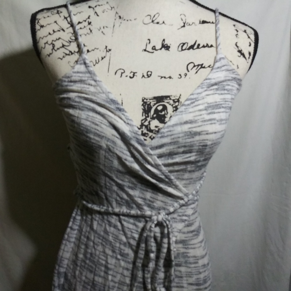 May pink white gray wrap the top